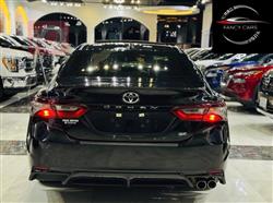 تۆیۆتا کامری